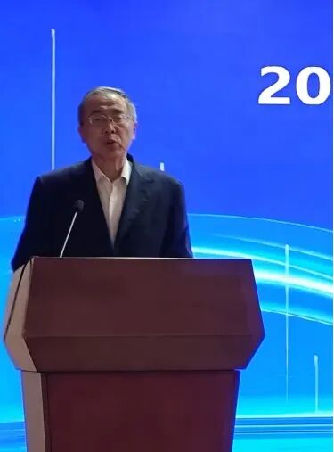 1762323432177438.jpg 002朱宏任.jpg